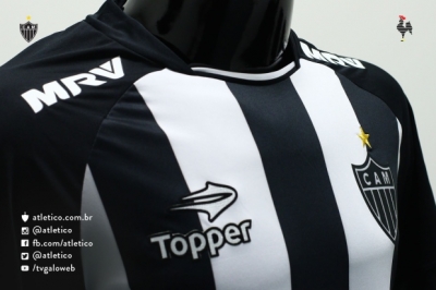 Atlético apresenta uniforme &quot;tampão&quot; com a marca Topper