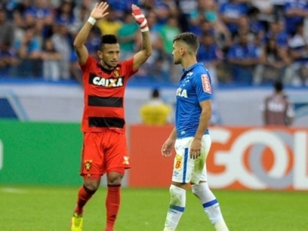 Sport derrota Cruzeiro no Mineirão e deixa Paulo Bento na corda bamba