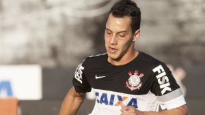 Sob problemas financeiros e sem alternativas, Corinthians reintegra meia Rodriguinho